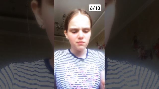 пробую шоколадку котик