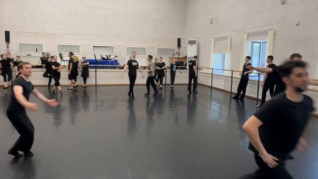 28-05-2025 ПРЫЖКИ И ВРАЩЕНИЯ