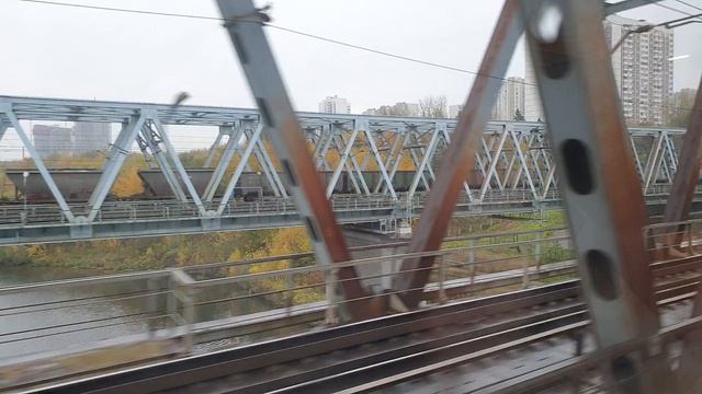 Через Москву-реку...