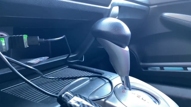 Honda Civic 4D.  Перетяжка руля с алькантарой и нулевой меткой синего цвета