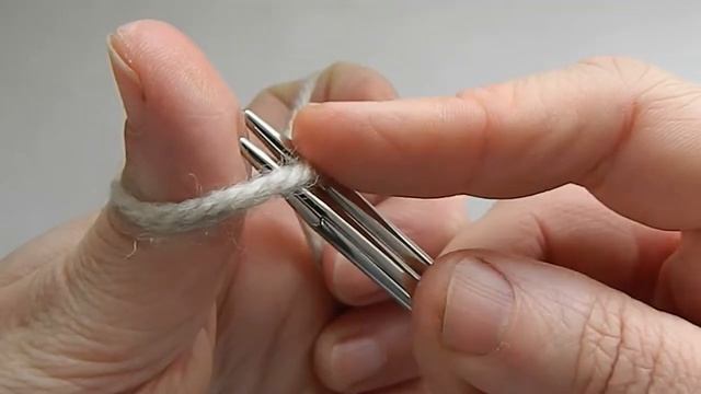 Урок 1. Как набрать петли спицами.