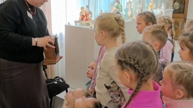 Экскурсия в Музей часов г. Ангарск.
1а класс, Гимназия №1.
Ноябрь 2024 г.