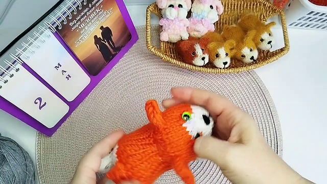 Новая пряжа для котиков батончиков/ теперь у корги есть еще лапки/ творческий дневник 1-3 мая