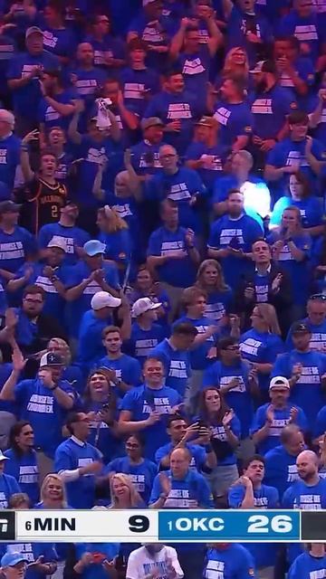 Cason beats the 1Q buzzer!