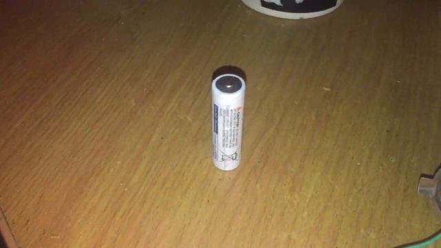 Как разрядить АА батарейку аккумулятор
