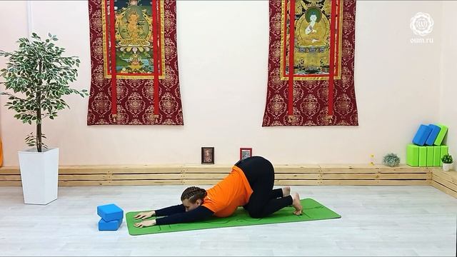 Хатха-йога: практика для раскрепощения мышц ног. Яна С?