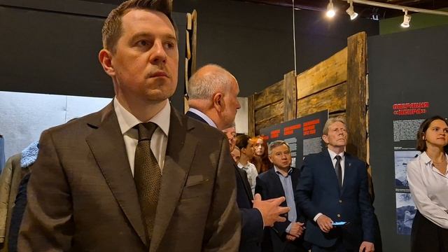 Экскурсия по выставке «Битва за Ленинград» в ГМПИР (фр.5)