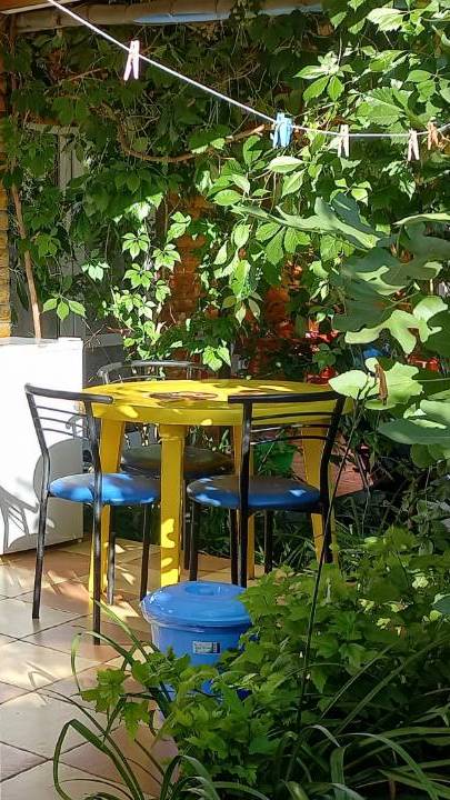 Семейный номер на первом этаже со своей террасой.