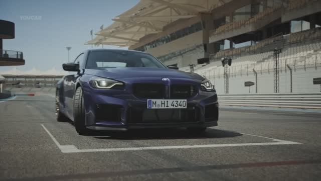 Новый спортивный автомобиль BMW M2 CS (2025) с жёсткой задней подвеской.