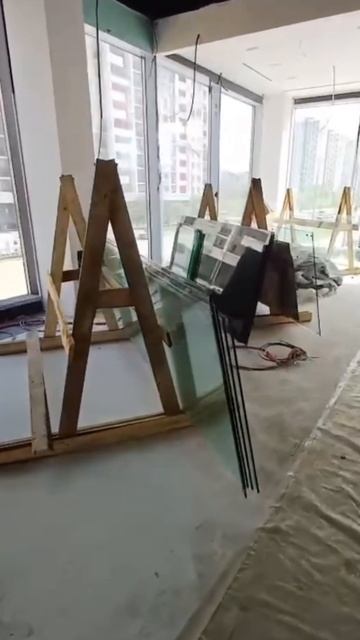Доставлено стекло на объект БЦ на ул.Рябинина