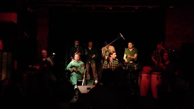 Tres Muchachos y Compañeros - УходиКино - Нью-Йорк 20.3.13