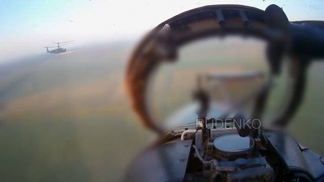 Экипаж Ми-35м уничтожил технику и личный состав ВСУ в зоне СВО.