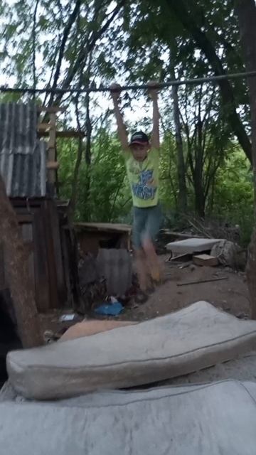 бабоч с турника
