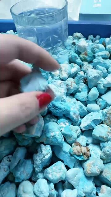 2025-0529-02 Natural Rare Colored Gemstones Share Natural Turquoise gemstones jewelry