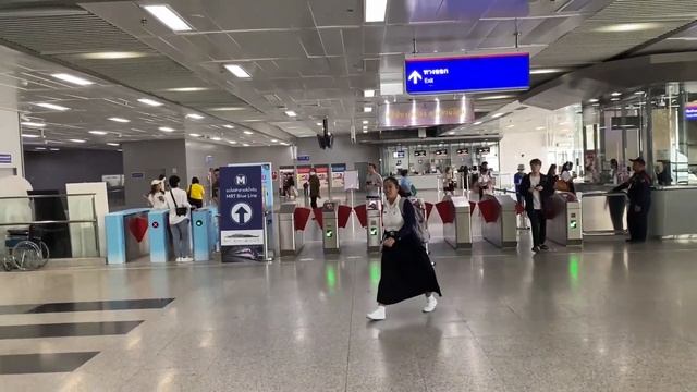Переезд в Бангкок | Метро, 7-Eleven и Квартира 10м²