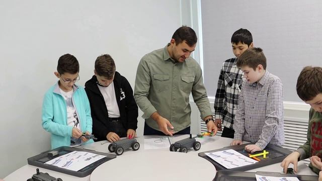 Видеообзор достижений обучающихся направления "Программирование роботов" 2024-2025 уч.год