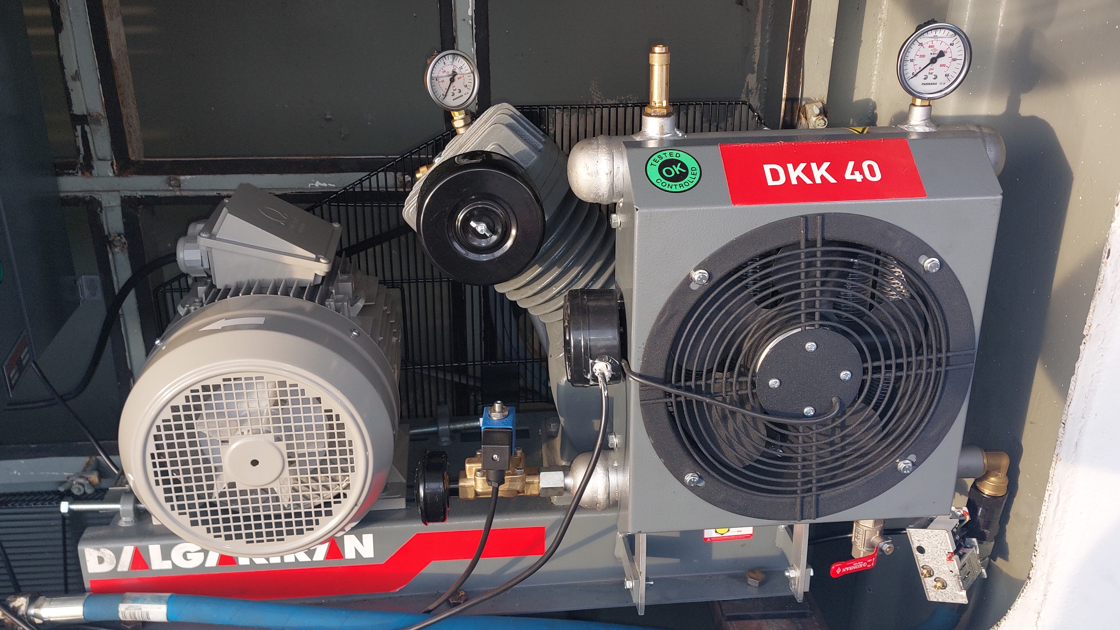 Подключение воздушного компрессора DKKB 40-TR 400 V , 5.5 кВт.( с воздушным охлаждением)