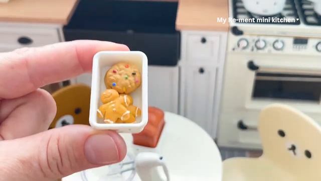 Miniature kitchen set installation ASMR