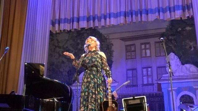 2025.05.24 Москва. Дом ученых. Песенка о корнете. Поет Лариса Макарская