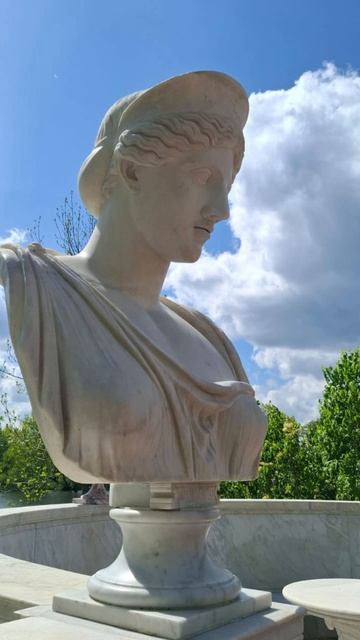 Woman. Beauty. Grace. Peterhof.