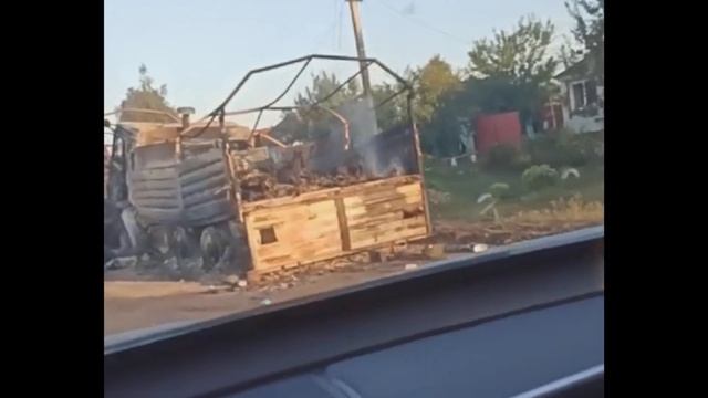 Разбитая колонна ВС РФ, около н.п. Рыльск.