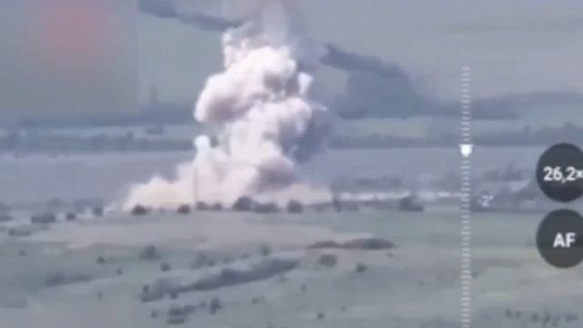 Удар ФАБом по расположению войск ВСУ в н.п. Дроновка. Северское направление.