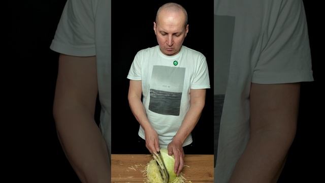 Как правильно шинковать капусту, чтоб не порезаться