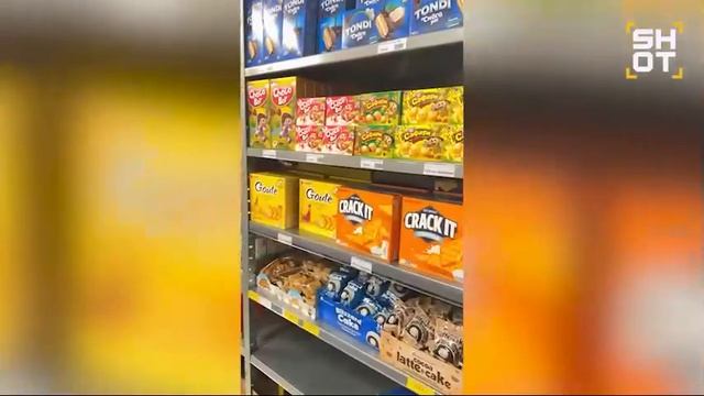 Эстонцы массово ломятся в РФ, чтобы закупиться продуктами, вещами и техникой. Ведь в ненавистной ...