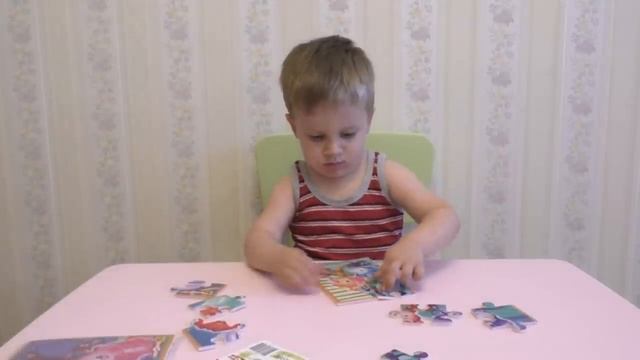 Рома и Диана Мультик посмотрели и складываем пазлы fixiki play puzzle