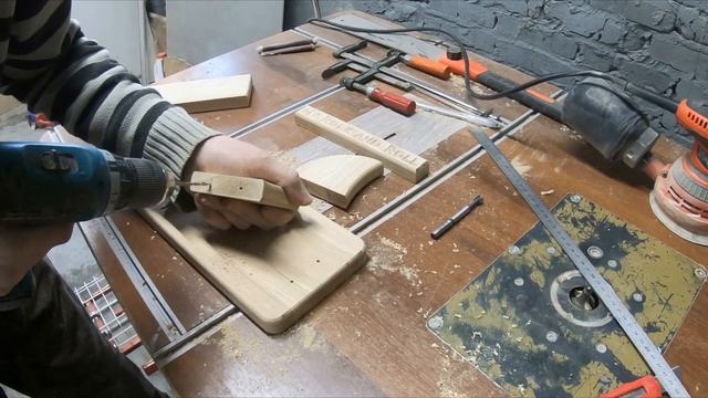 Деревянная гитарная полочка на ЧПУ. Интересная бизнес