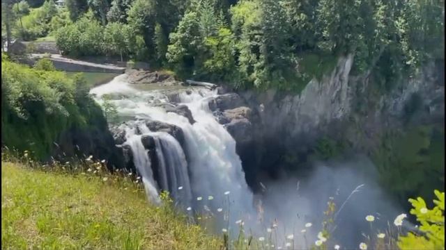 "МНЕ СКАЖУТ ВСЁ ТВОИ ГЛАЗА"- исполняет АННА СУЧКОВА, му?