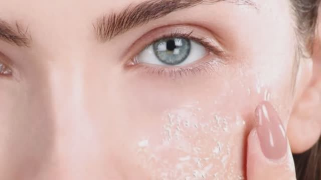Как Увлажнить Жирную Кожу, Не Перегружая Её? Уход, Который Работает! 💧✨