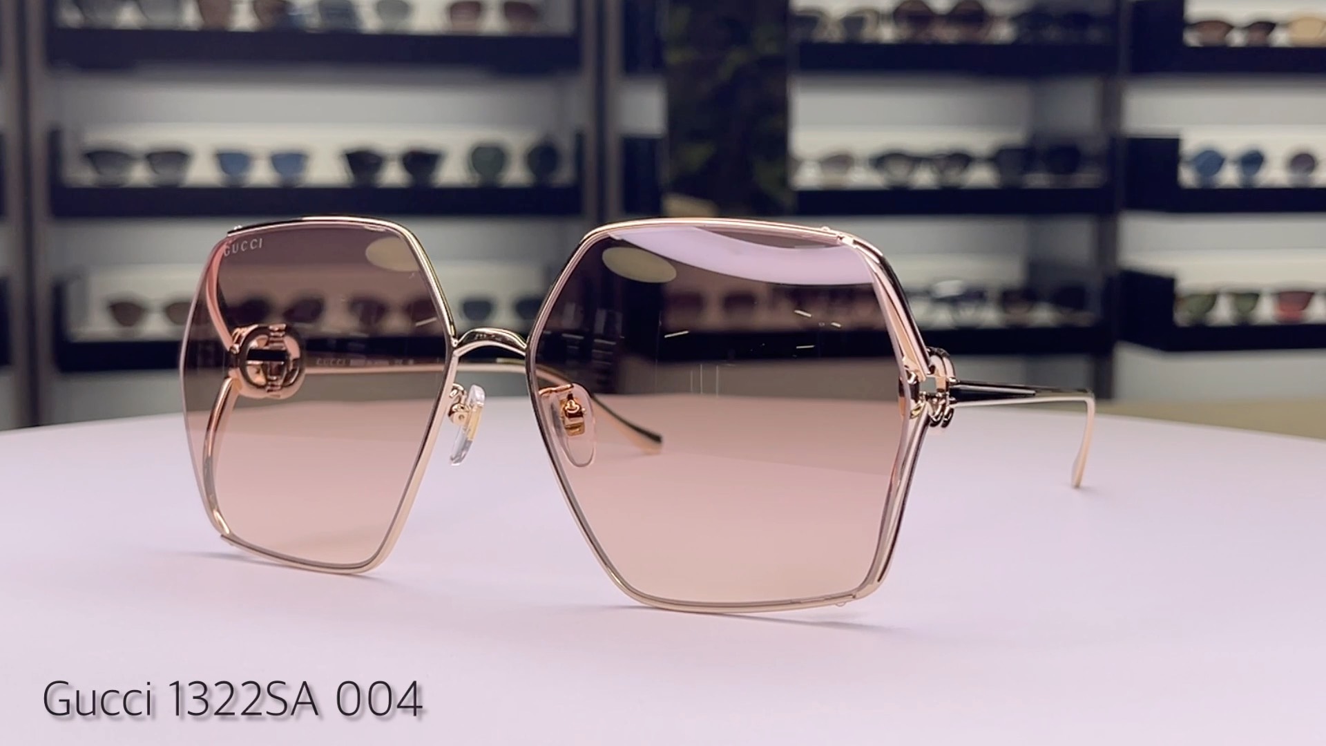 Распаковка Gucci GG1322SA 004: стильные женские очки в коробке