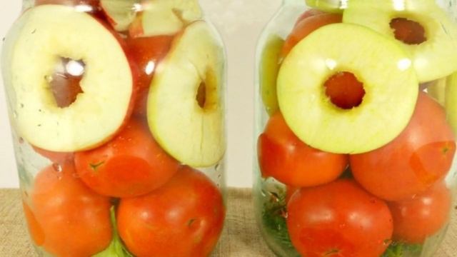 Консервированные помидоры с яблоками