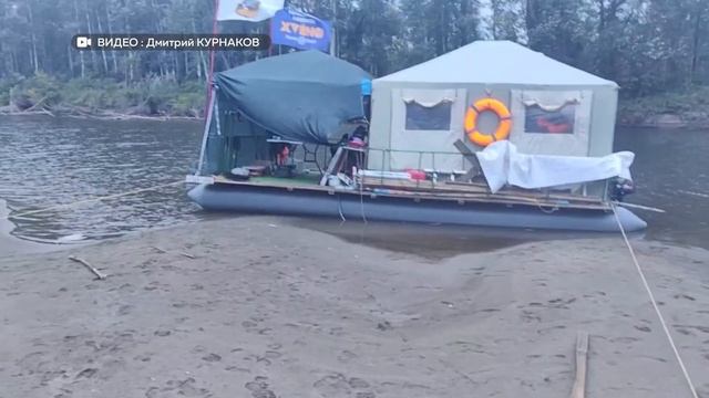 Пятеро мужчин доплыли из Бийска в Барнаул на плоту
