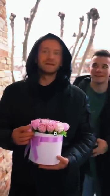Вот она мужская солидарность!