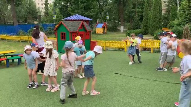 Игра "Липучка". Автор Анна Галлямова.