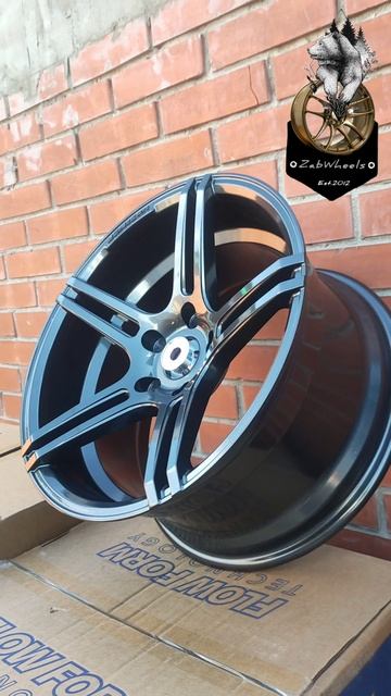 WedsSports R17 9.0 et30 5x114.3 FG.mp4