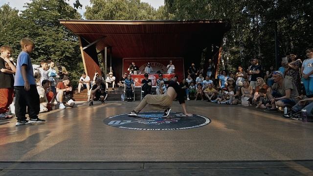 BREAK DANCE KIDS ↔ 11-14 лет ↔ 1'2 place ↔ Joker vs Ilya ↔ BREAK BARS 5 #bmvideo