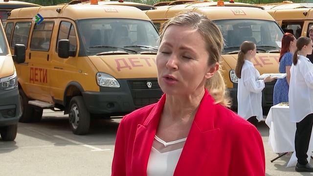 20 новых автобусов получили школы республики в преддверии Дня защиты детей