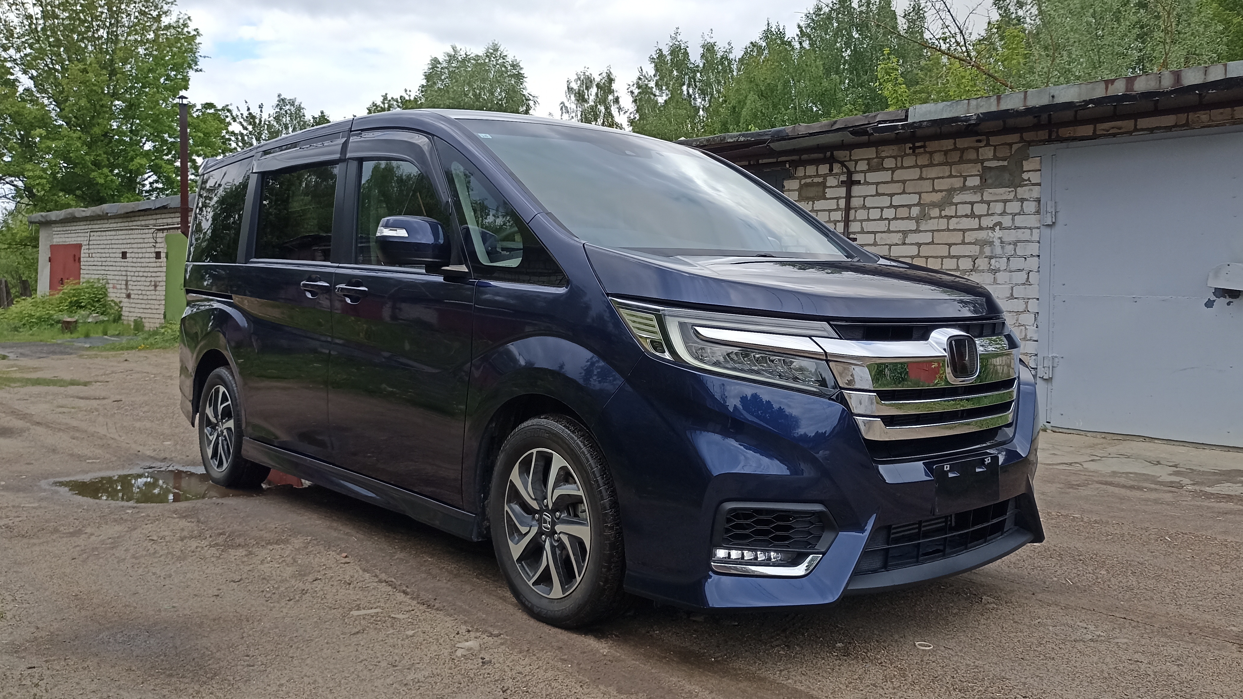 Классный StepWGN 19г , 27000км, 1900р в Н.Н.