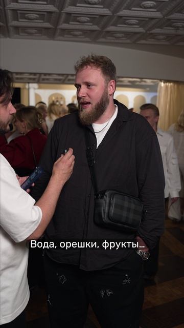 Илья Макаров играет в «Стрём или норм»