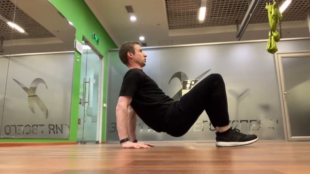 Обратные отжимания на трицепс от пола (TRICEPS DIPS ON FLOOR)