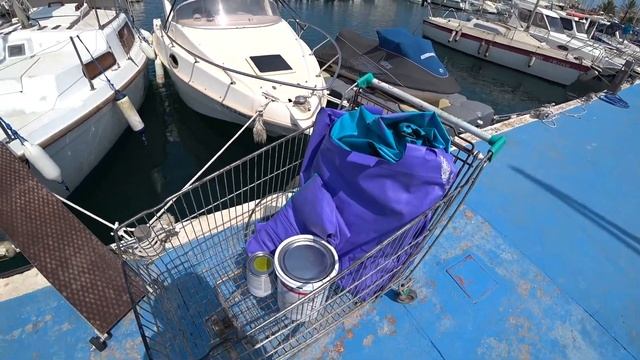 Один день из жизни на яхте в порту Испании