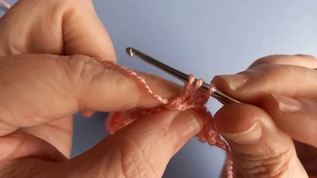 Рельефный узор крючком.