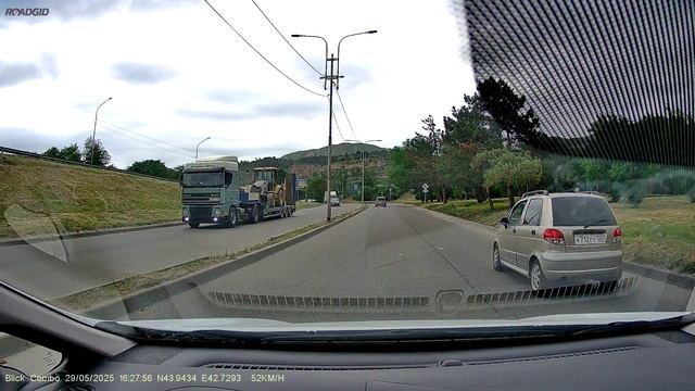 Дневная сьемка видеорегистратора ROADGID Blick Combo