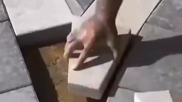 Укладка плитки своими руками👍Залипательный процесс!