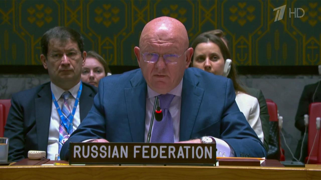 На время перемирия необходимо, чтобы Запад прекратил поставки вооружений Киеву, заявил В. Небензя.