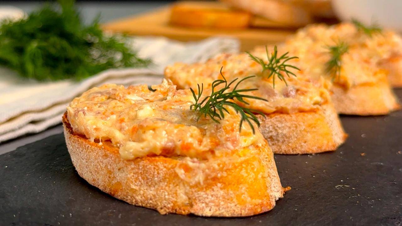Намазка на хлеб всего из 4х продуктов! Просто, быстро, ВКУСНО! Рецепт рабочий и незамороченный!
