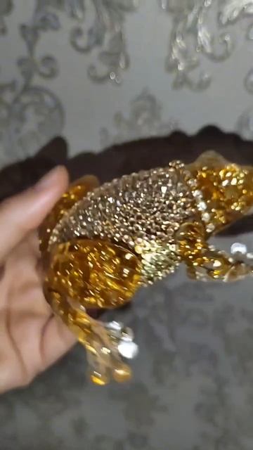 Лягушка из эпоксидной смолы